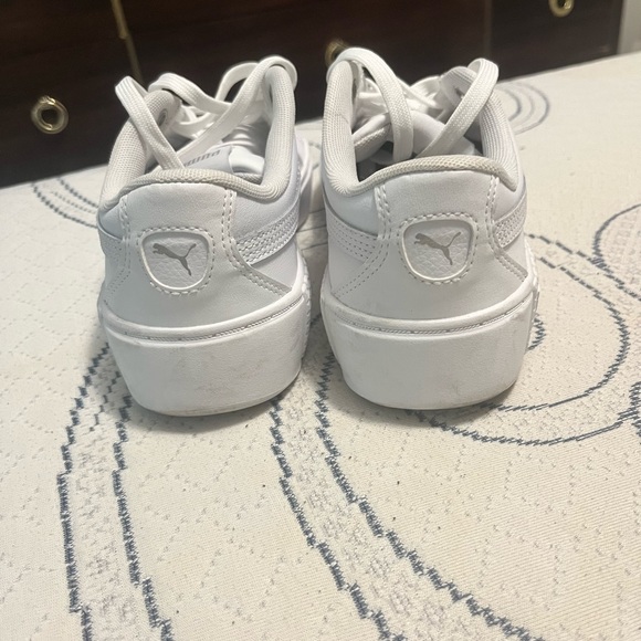 Pumas - Picture 3 of 4